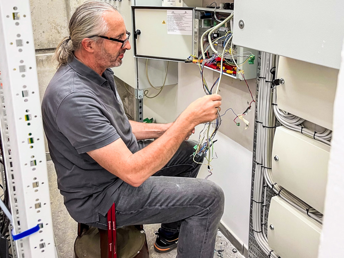 Installasjon av et røykpanel