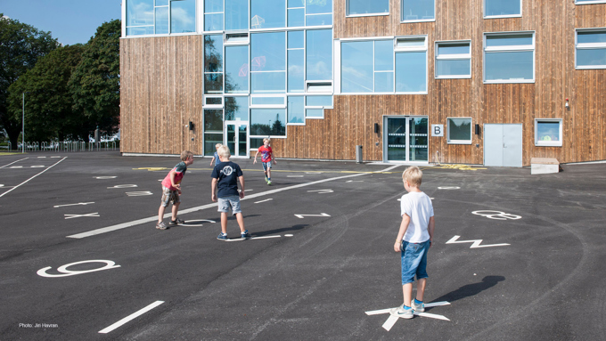 Mesterfjellet Skole - skolegård